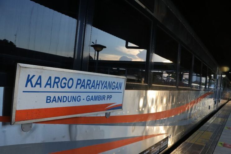 Jadwal dan Harga Tiket Kereta Api Argo Parahyangan